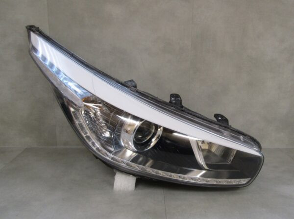 KOPLAMP Kia Ceed 2 II XENON 12- 32102-A2260 RECHTS S1016/4K/8G