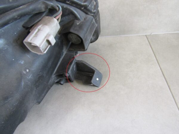 KOPLAMP TOYOTA AVENSIS T27 NORMALE LENS 09-11 LINKS A1088/4K/12C