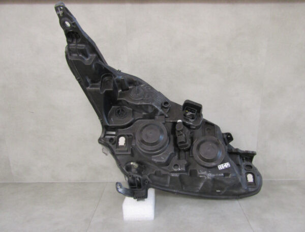 KOPLAMP PEUGEOT 208 I STANDAARD 12-15 9802221880 LINKS A992/4K/5D