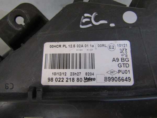 KOPLAMP PEUGEOT 208 I STANDAARD 12-15 9802221880 LINKS A992/4K/5D