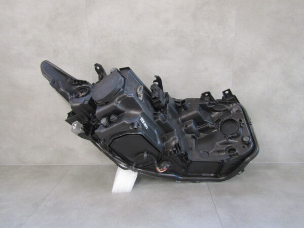 KOPLAMP TOYOTA AURIS 2 II FACELIFT NORMALE LENS 15-18 81150-02K30 LINKS A1052/F61