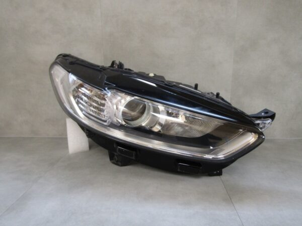 KOPLAMP FORD MONDEO MK5 14-19 DS73-13W029-EA RECHTS A1090/4K/12C