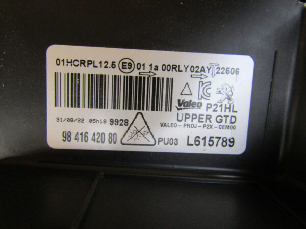 KOPLAMP PEUGEOT 208 II 2 2008 II 2 FULL LED 19-23 9841642080 LINKS S853/K4/2F