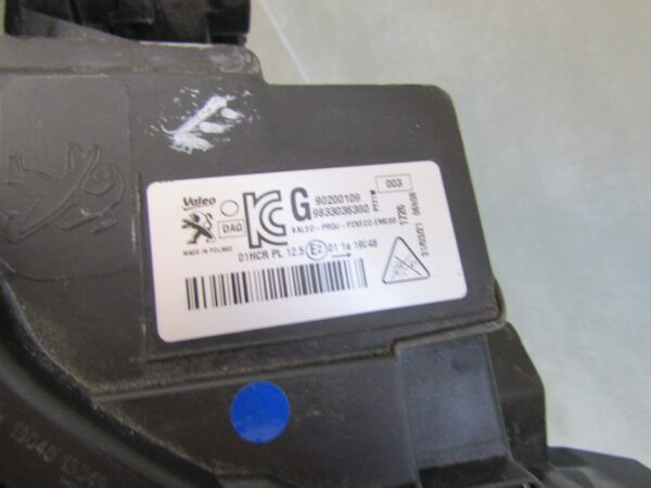 Koplamp Peugeot 208 II 2008 II LED 19-23 9833036380 LINKS A1127/4K/9F