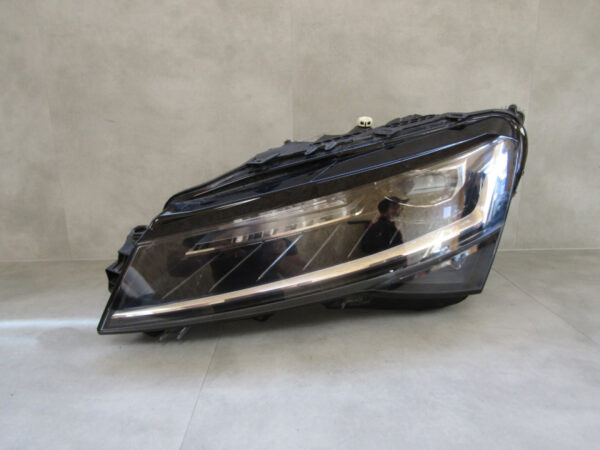 KOPLAMP SKODA SUPERB 3 III FACELIFT FULL LED 19- 3V1941015D LINKS A1037/D152
