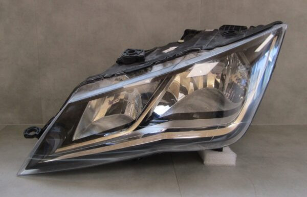 Koplamp Seat Leon 3 III standaard led- FACELIFT 17-21 5F1941015B LINKS S1044/K4/11B