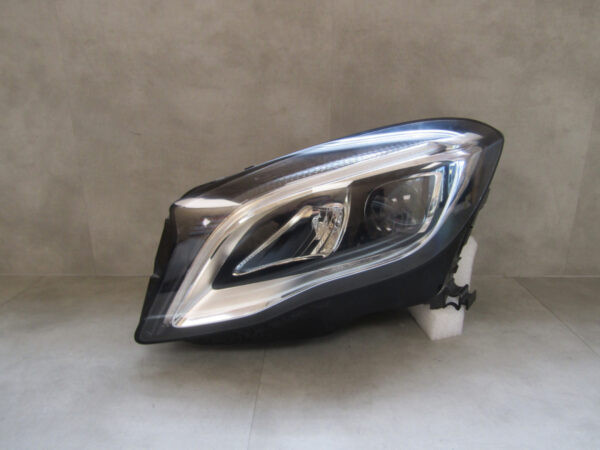 KOPLAMP MERCEDES GLA KLASSE W156 FACELIFT HIGH LED PERFORMANCE 17-20 A1569067100 LINKS A1034/C180