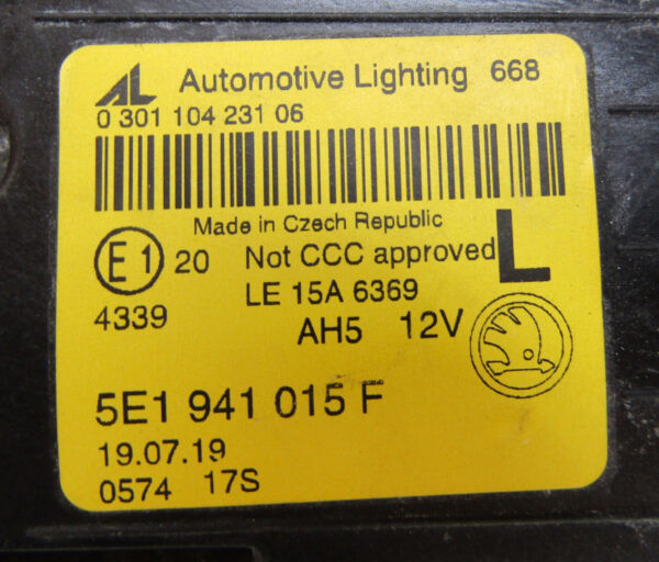 KOPLAMP SKODA OCTAVIA 3 III FACELIFT FULL LED 16-20 5E1941015F LINKS  S936/D110