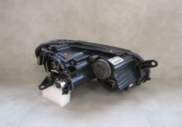 Koplamp VW VOLKSWAGEN PASSAT B7 XENON + LED 10-14 3AB941751 LINKS A1131/4K/9E