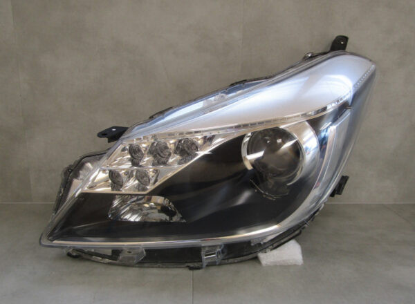 KOPLAMP TOYOTA YARIS 3 III HYBRIDE STANDAARD LED 12-14 LINKS S913/4k/16F