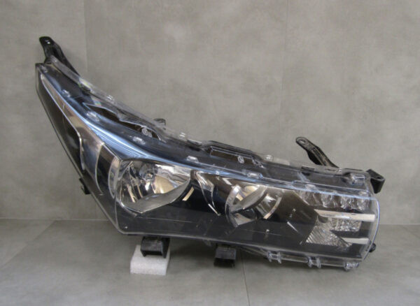 Toyota Corolla E16 E17 E18 Led 13-16 81110-02E70-00 RECHTS S959/A145