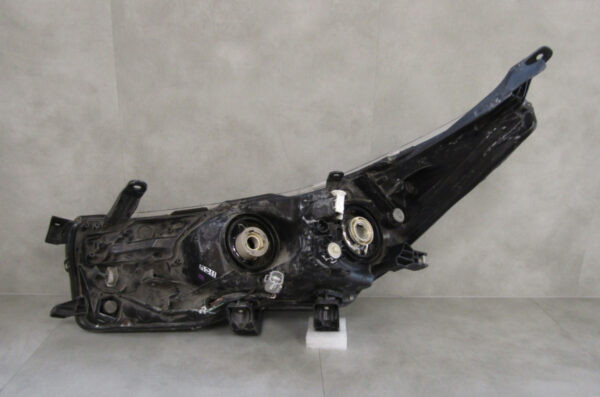 Toyota Corolla E16 E17 E18 Led 13-16 81110-02E70-00 RECHTS S959/A145