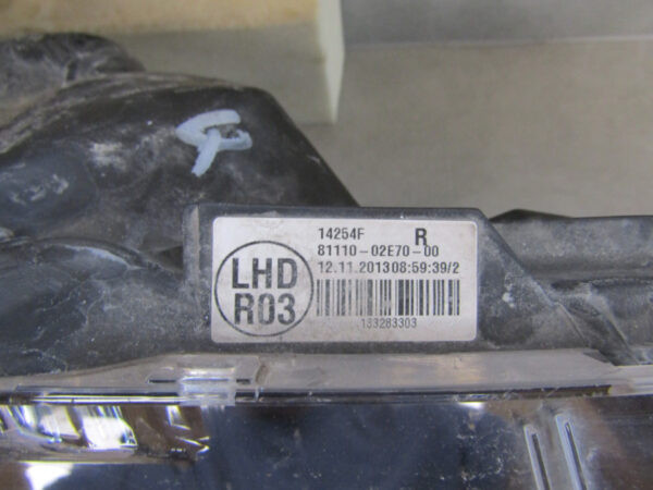Toyota Corolla E16 E17 E18 Led 13-16 81110-02E70-00 RECHTS S959/A145