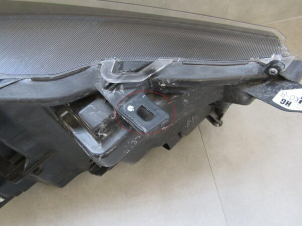 KOPLAMP TOYOTA YARIS IV 4 LED LH 20- LINKS S1032/F80