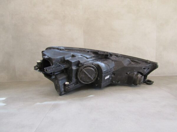 Koplamp Audi A4 B9 Xenon 15-19 8W0941005 LINKS A1058/4K/10D