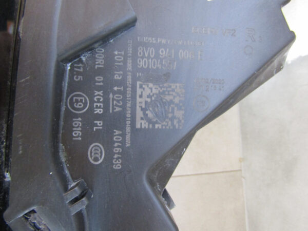 Koplamp Audi A3 8V FACELIFT Xenon 16-20 8V0941006E RECHTS A1029/B194