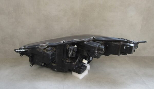 KOPLAMP TOYOTA YARIS IV 4 LED RECHTS MAZDA 2 20- A1164/4K/9G