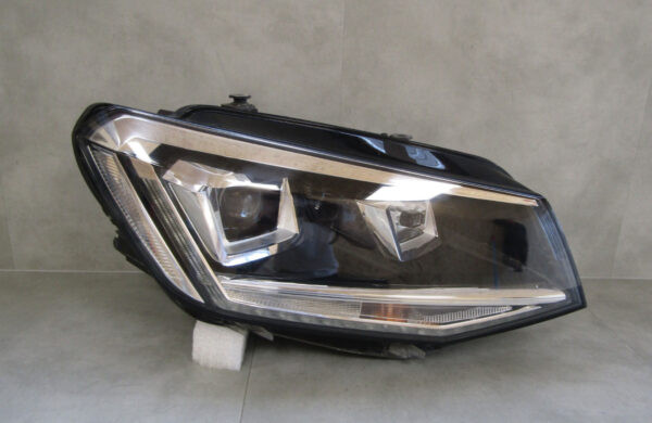 Koplamp VW VOLKSWAGEN CADDY III 3 FACELIFT XENON 15-20 2k1941032A RECHTS S974/4K/6E