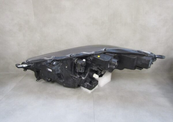 KOPLAMP TOYOTA YARIS IV 4 LED RECHTS MAZDA 2 20- A1166/4K/15E