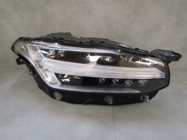 KOPLAMP Volvo XC90 XC 90  MID LED- 14-24 31655813 RECHTS  Q947/K5 13F