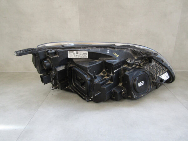 Koplamp Volvo V40 2 II FACELIFT MID LED 16-19 32228483 LINKS Q917/E180