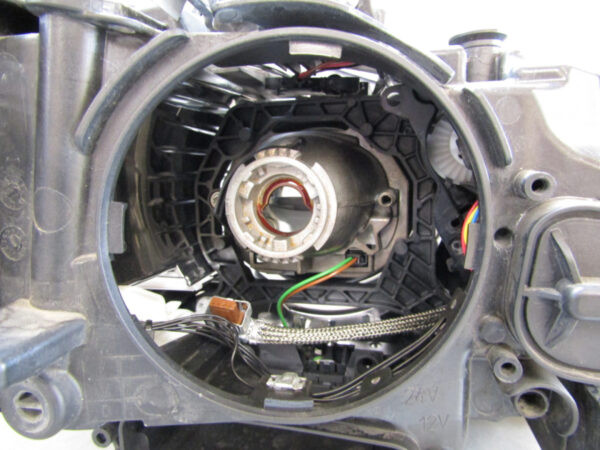 KOPLAMP BMW 5 SERIE F10 F11 XENON 10-13 7203245 LINKS Q907/C189