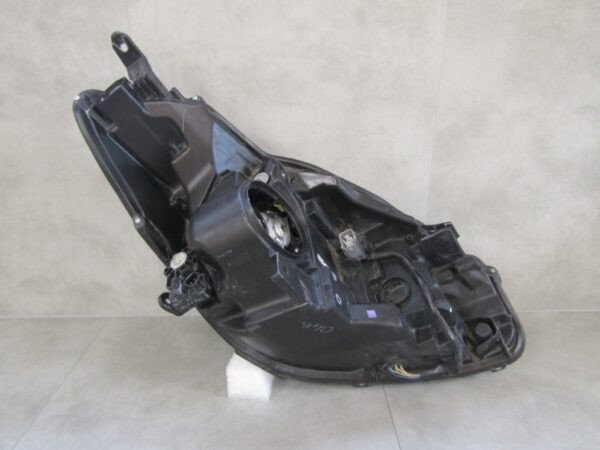 KOPLAMP Toyota Yaris 3 III HYBRID REGULAR + LENS LED 12-14 LINKS Q995/K4 7B