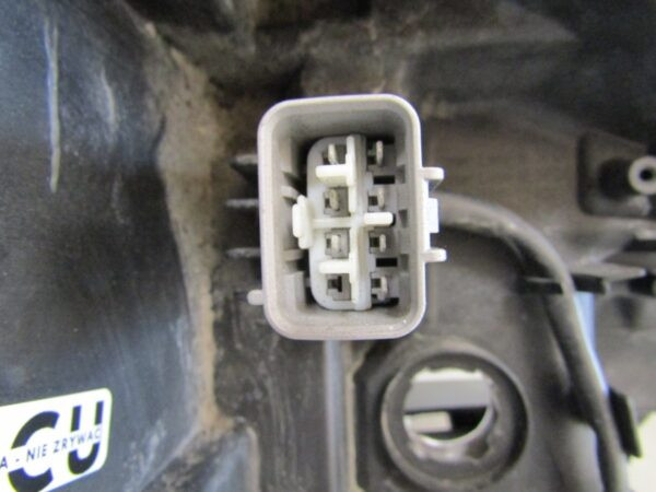 KOPLAMP Toyota Yaris 3 III HYBRID REGULAR + LENS LED 12-14 LINKS Q995/K4 7B