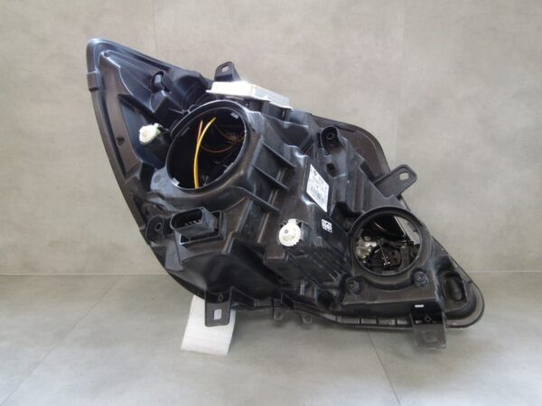 Koplamp Mercedes Sprinter W906 FACELIFT XENON 13-18 A9068206200 LINKS Q982/K4 6G