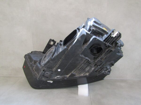 Koplamp Audi Q3 8U0 FACELIFT XENON 14- 8U0941006C RECHTS Q980/K4 6G