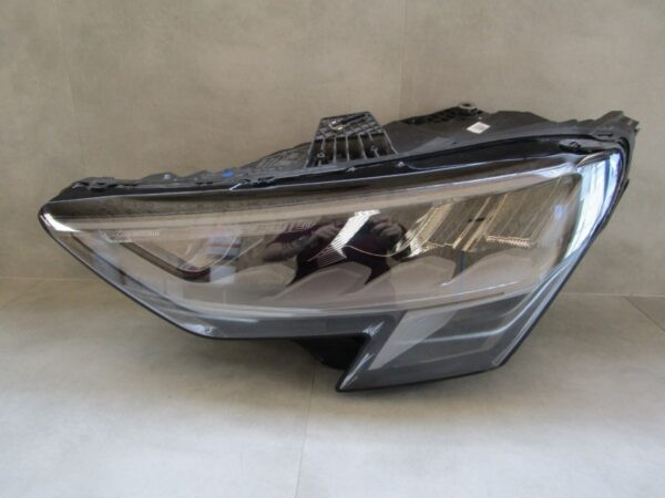 Koplamp Audi A3 8Y0 LED 20- 8Y0941011 LINKS Q991/K4 8B