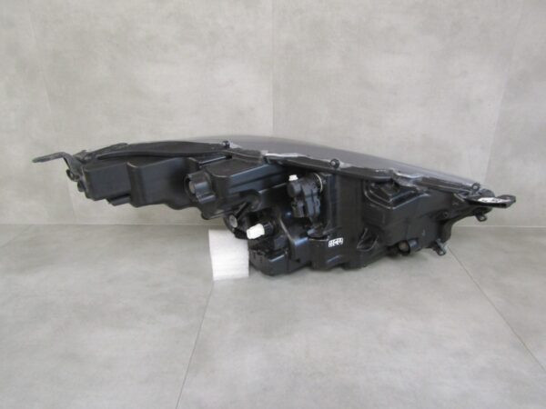 Koplamp Toyota Yaris 4 IV MAZDA 2 LED LH LINKS 20- Q1029/K5 11B