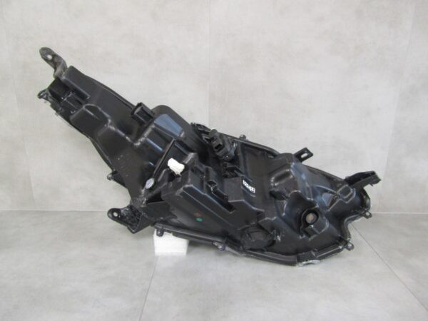 Koplamp Toyota Yaris 4 IV MAZDA 2 LED LH LINKS 20- Q1029/K5 11B