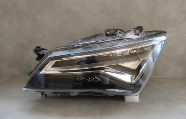 Koplamp SEAT ATECA 576 16-20 LED 576941007B LINKS S867/K4/2G