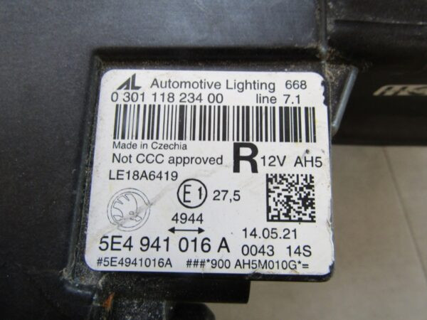 Koplamp Skoda Octavia 4 IV FULL LED 19-24 5E4941016A RECHTS Q964/K4 4C