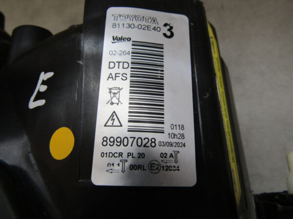 Koplamp Toyota Auris 2 II XENON 12-15 81130 02E40 RECHTS Q904/E191