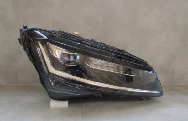 KOPLAMP SKODA SUPERB 3 III FACELIFT FULL LED 19-24 3V1941016D RECHTS S983/4K/11D