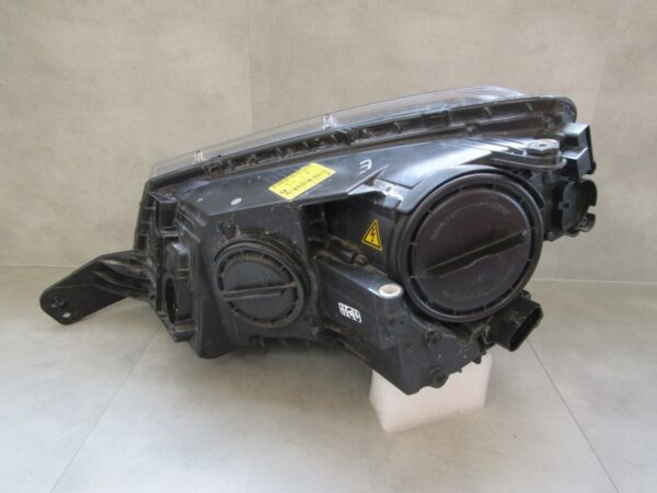 Koplamp Skoda Yeti 5L1 FACELIFT XENON 12-17 5L1941016C RECHTS Q1011/K5 5B