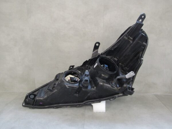 KOPLAMP Toyota Verso FACELIFT NORMALE LENS 13-18 81130-0F161 RECHTS Q1006/K5 2C