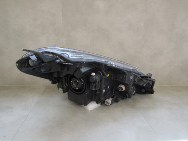 KOPLAMP TOYOTA YARIS 3 III FACELIFT NORMALE LENS + LED 17-20 Links S967/4K/6C