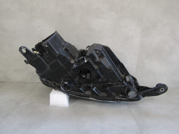 Koplamp Skoda Rapid FACELIFT XENON 17-19 5JB941015C LINKS Q903/C192