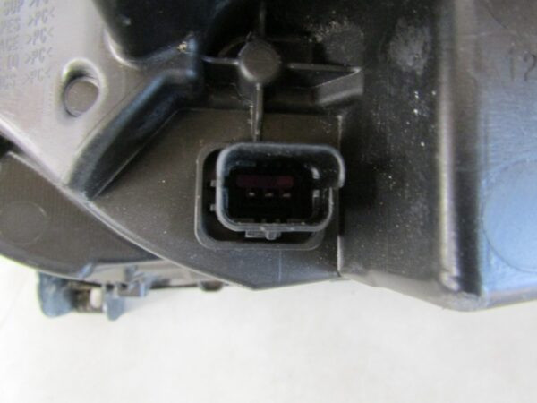 KOPLAMP Renault Captur 1 I STANDAARD LENS 13-17 260102734R RECHTS Q1022/K5 14E