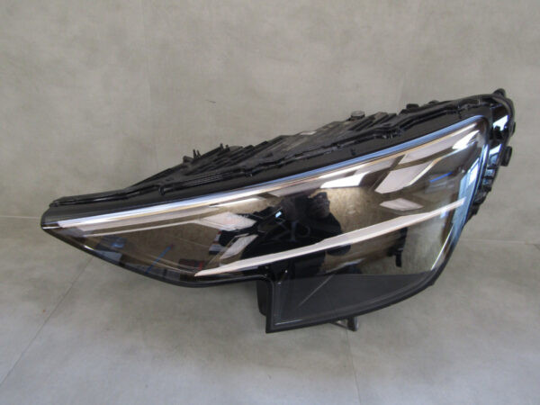 Koplamp Audi Q8 4M8 FACELIFT LASER 24- 4M8941085 LINKS Q869/K4 4E