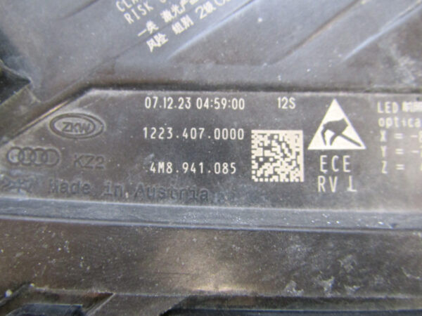 Koplamp Audi Q8 4M8 FACELIFT LASER 24- 4M8941085 LINKS Q869/K4 4E