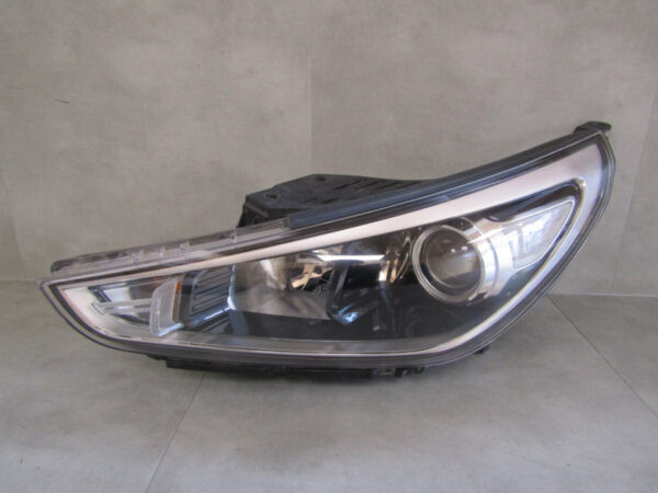 KOPLAMP Hyundai I30 III GEWONE LENS 17-20 92101-G4XXX LINKS Q886/K4 15F