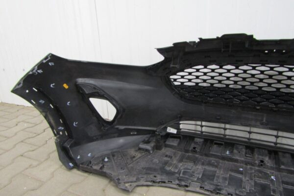 Bumper  Ford Fiesta MK8 VIII Active 17- H1BB-17757-A Voorbumper PJ656