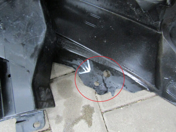Bumper  Nissan Leaf 2 II 17- 620225SH0H Voorbumper PJ526
