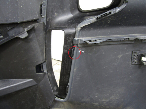 Bumper Nissan NV300 Primastar FACELIFT 21- 620222832R Voorbumper SM249