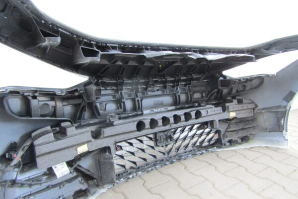 Bumper	Cupra Born 21  Voorbumper KJ9637