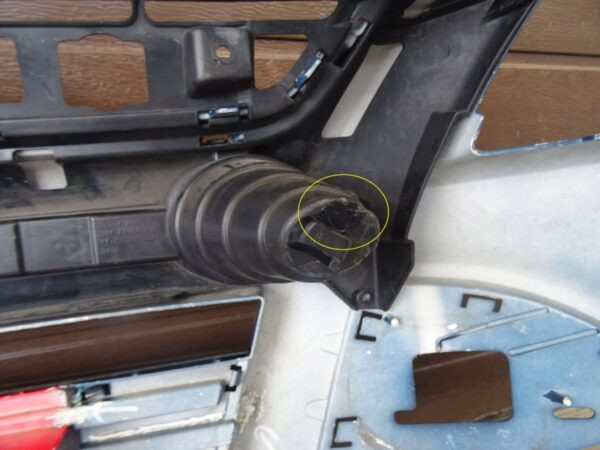 Bumper Ford Kuga II MK2 Titanium 8115004138 Voorbumper JK1857